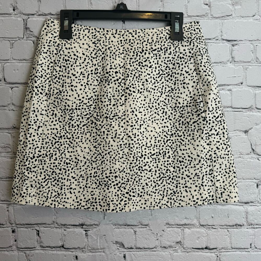 Urban Outfitters Women’s Mini Skirt Black‎ and White NWT